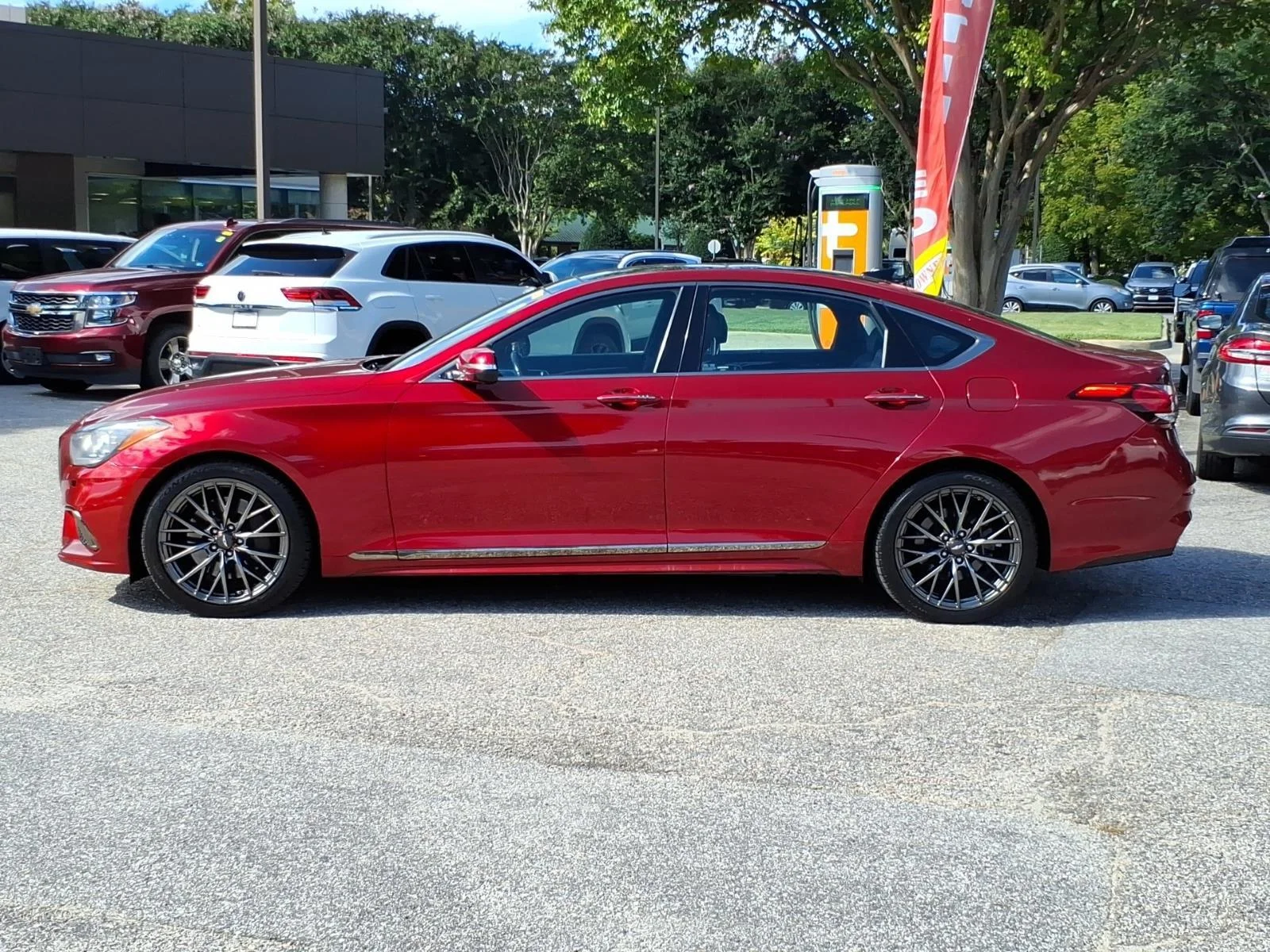 Used 2020 Havana Red Genesis 3.8L image 3