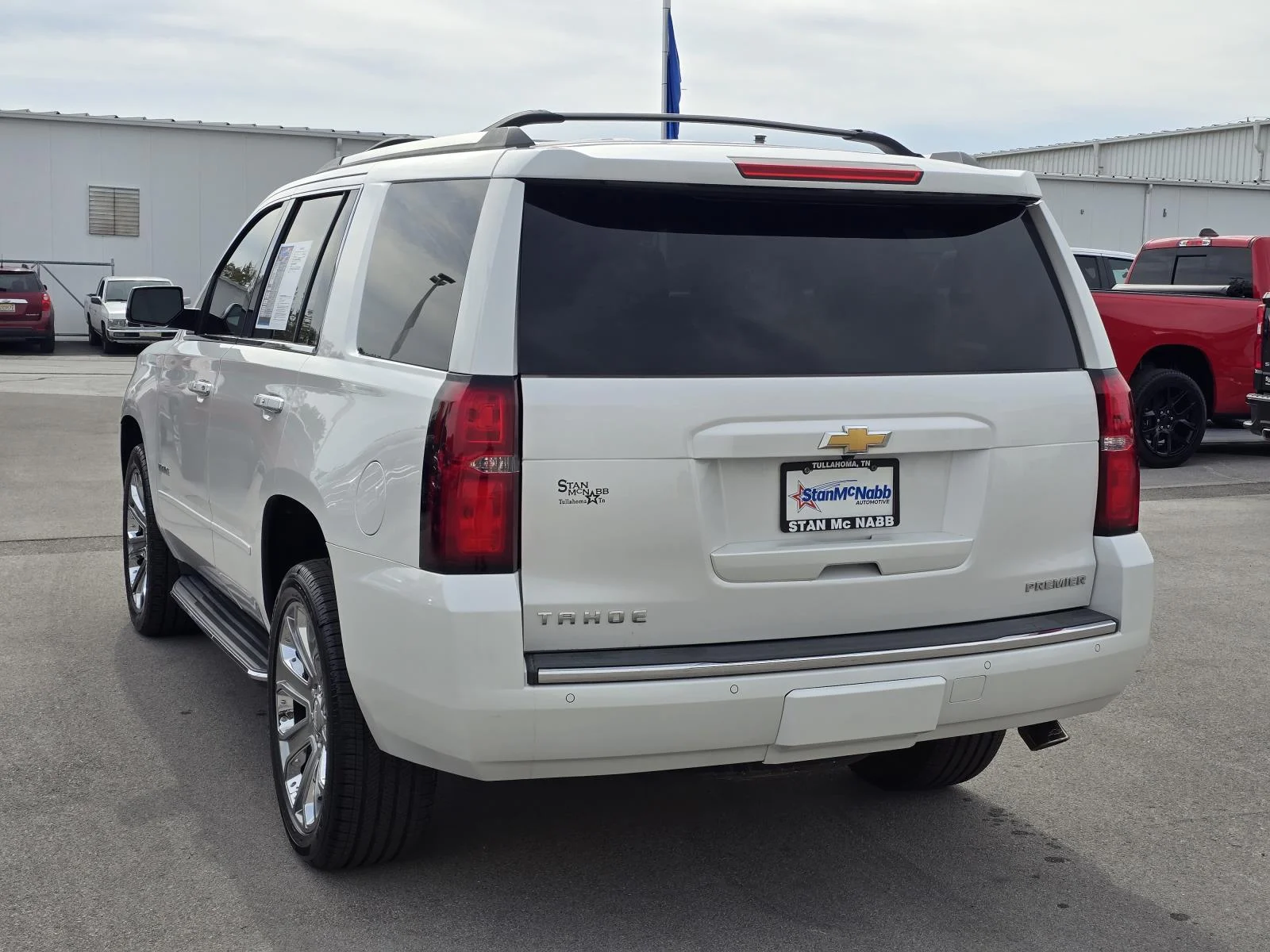 Used 2019 Iridescent Pearl Tricoat Chevrolet Premier image 5