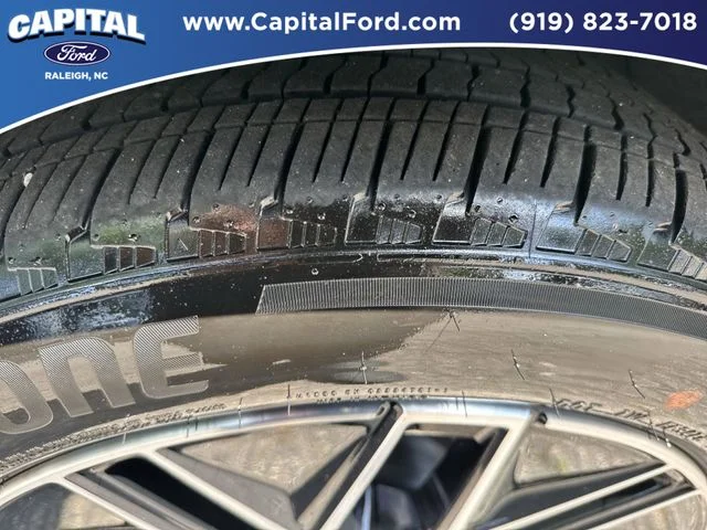 Used 2025 Green Ford Premium image 14