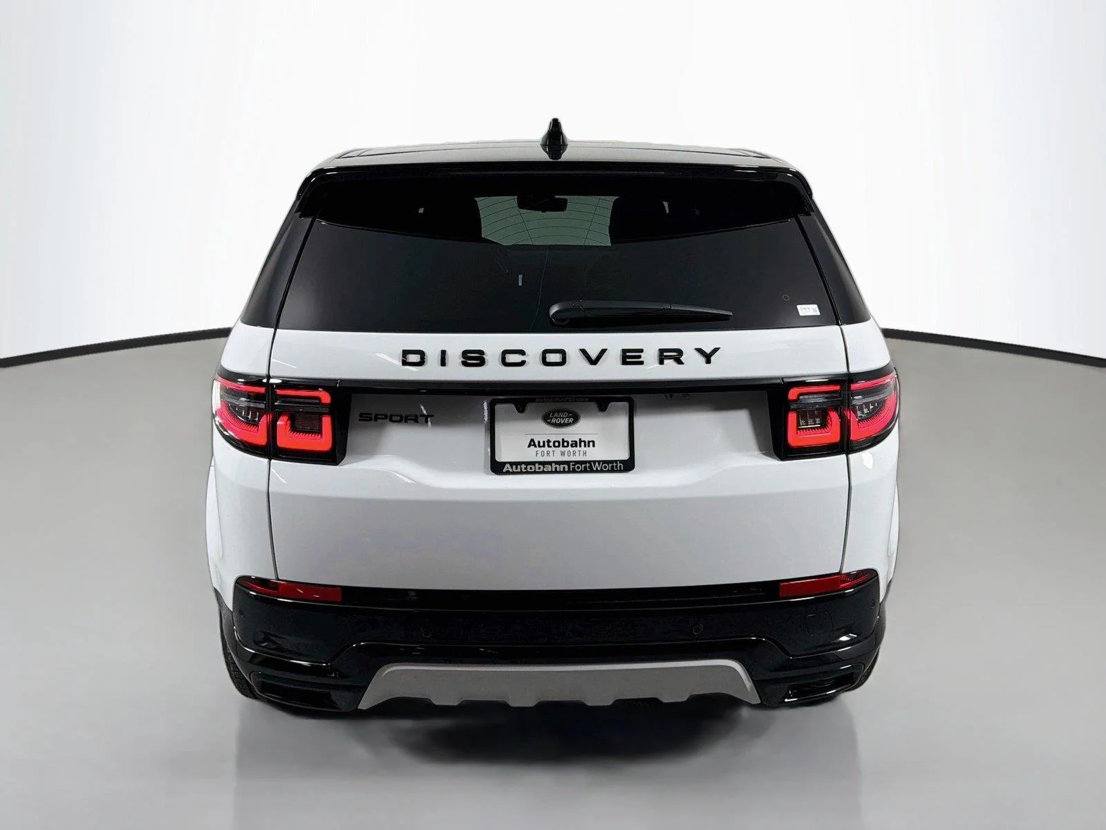 New 2026 Fuji White Land Rover Landmark Edition image 6