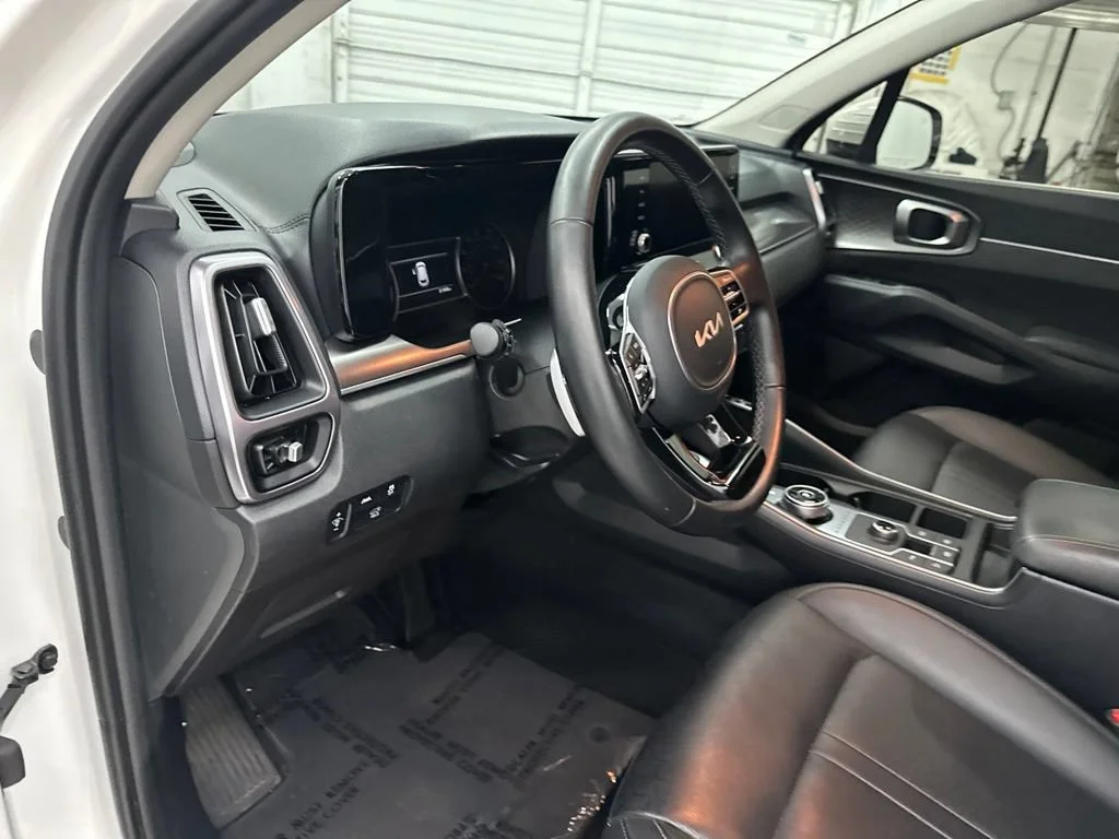 Used 2023 White Kia EX image 14