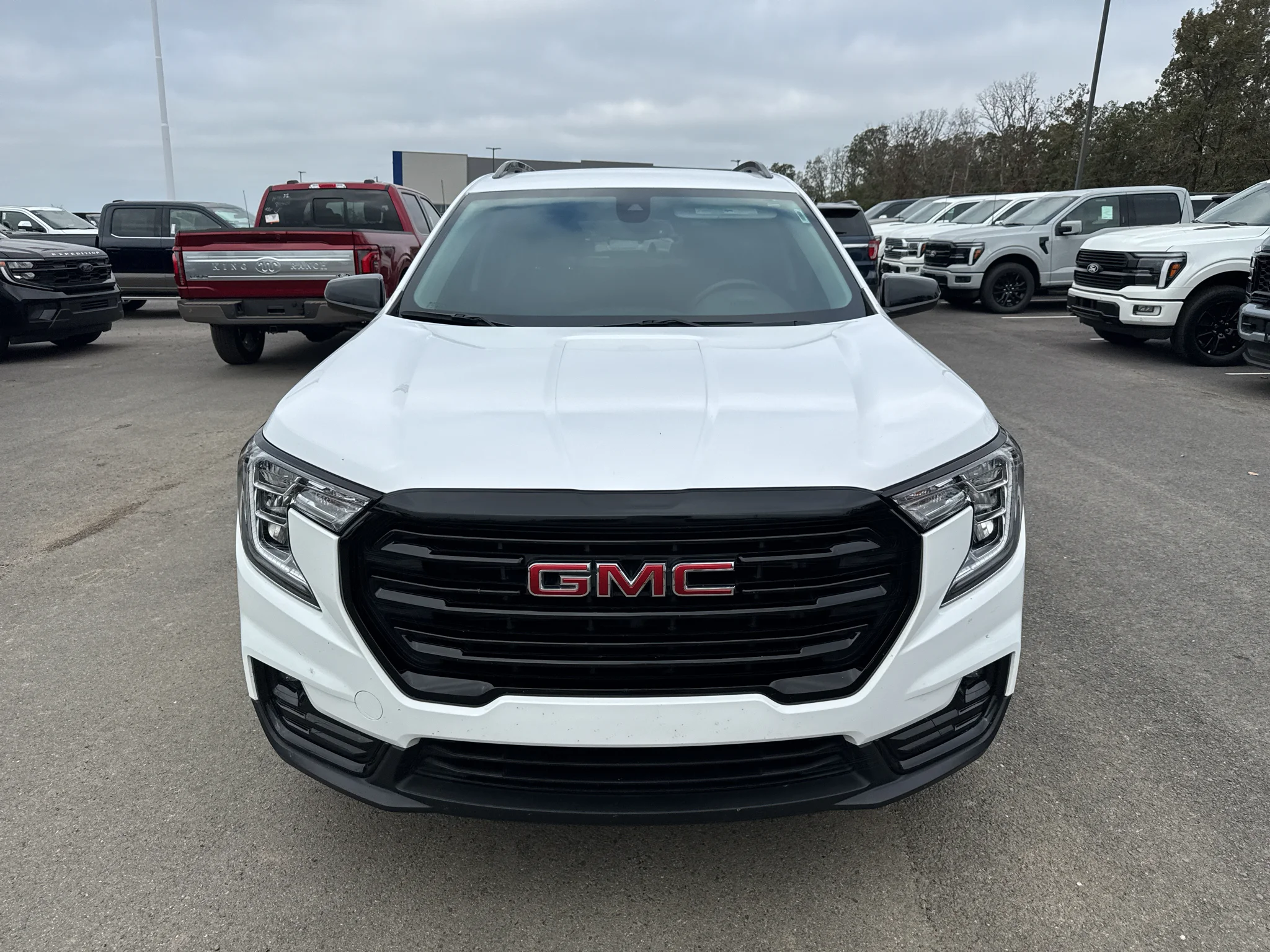 Used 2024 Summit White GMC SLT image 2