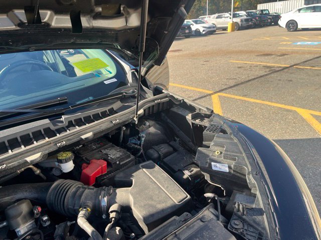 Used 2022 Black Ford SEL image 24