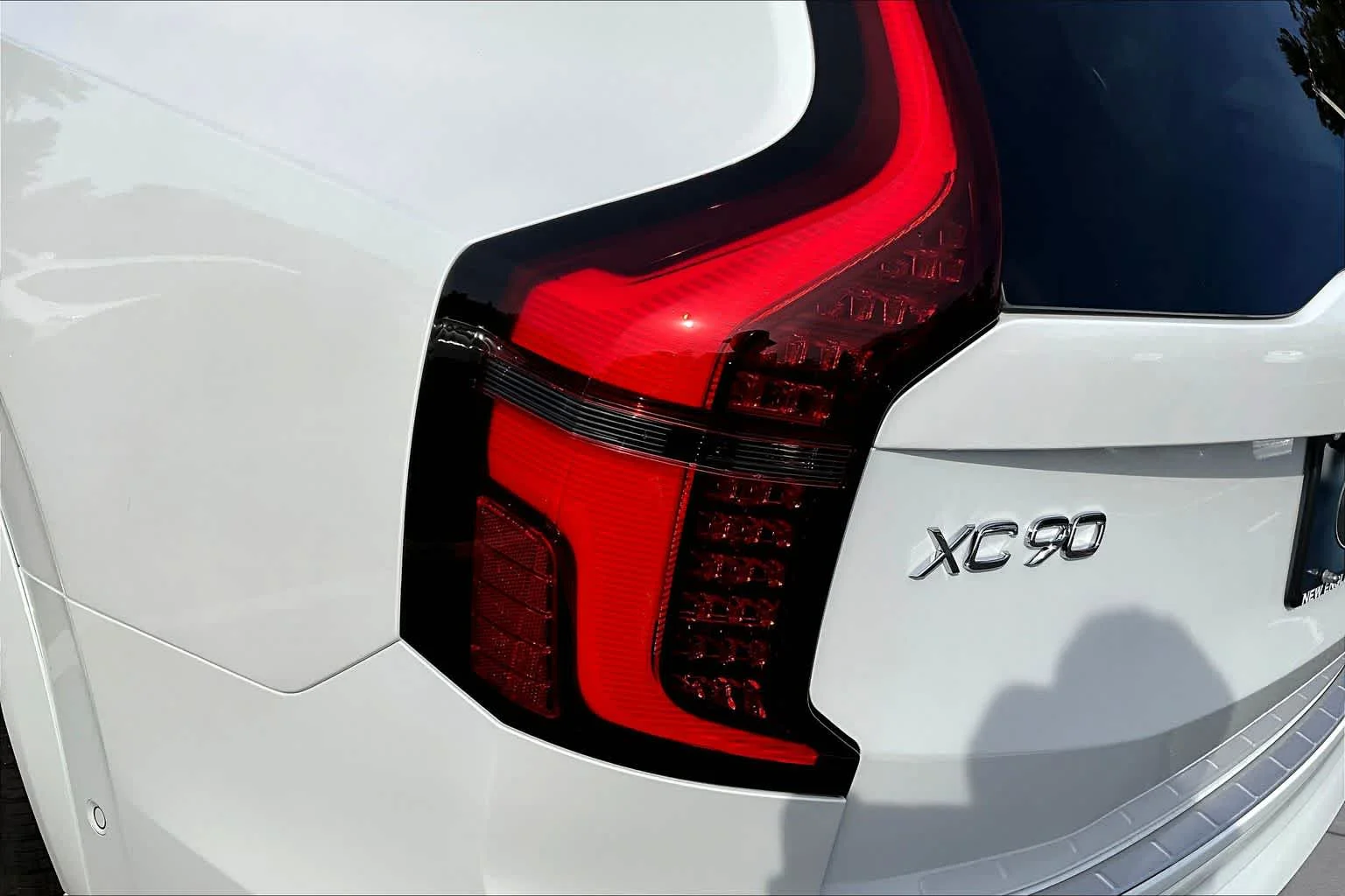 New 2026 Crystal White Volvo Ultra image 5