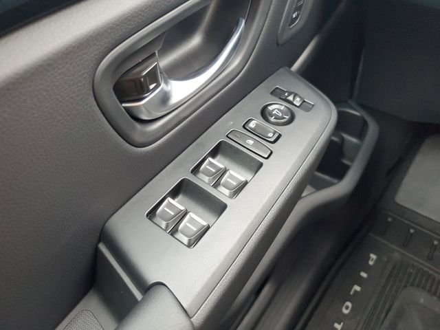 2025 Honda Pilot EX-L - Photo 27