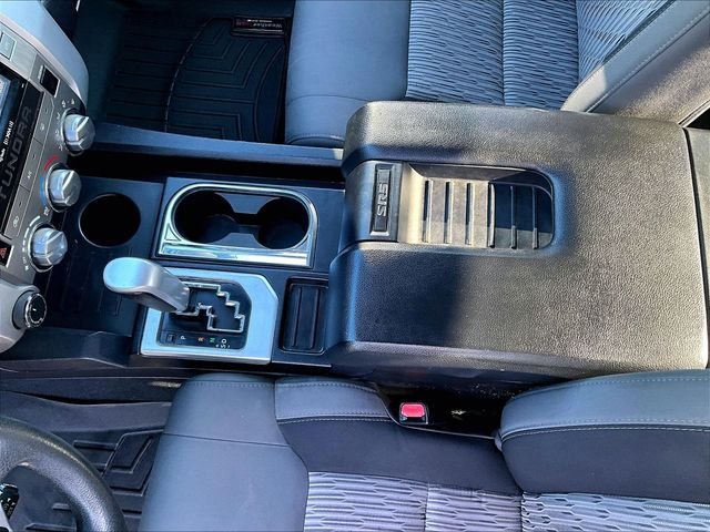 Used 2016 Black Toyota SR5 image 15