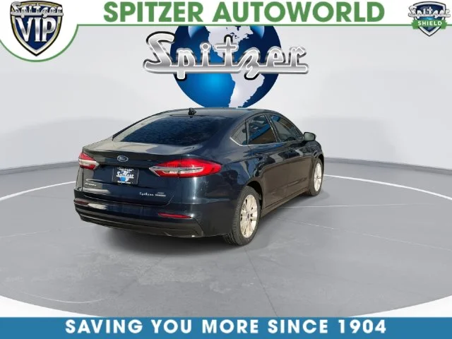 Used 2020 Blue Ford SE image 14