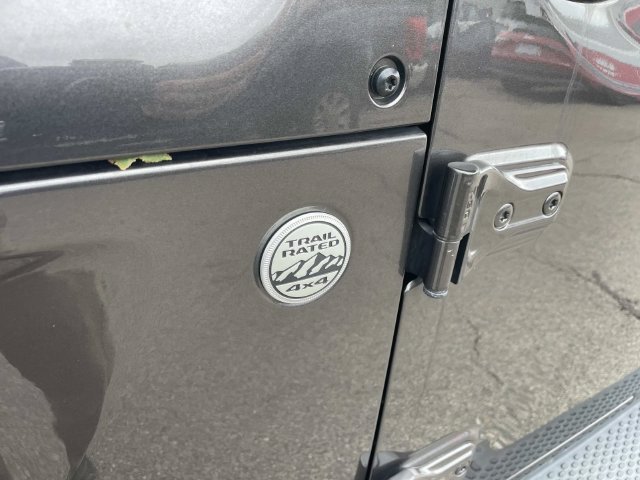 Used 2019 Gray Jeep Unlimited Sport S image 15