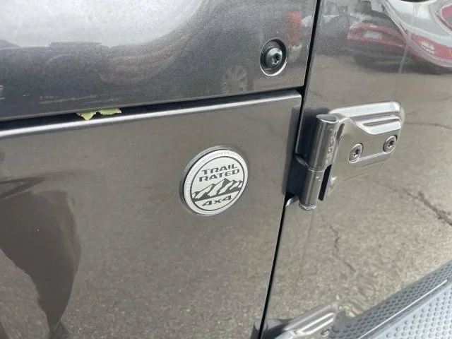 Used 2019 Gray Jeep Unlimited Sport S image 15