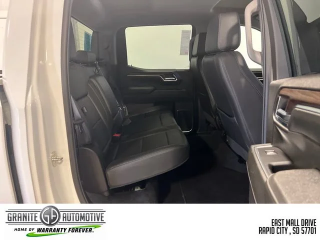 2024 GMC Sierra 1500 SLT - Photo 34