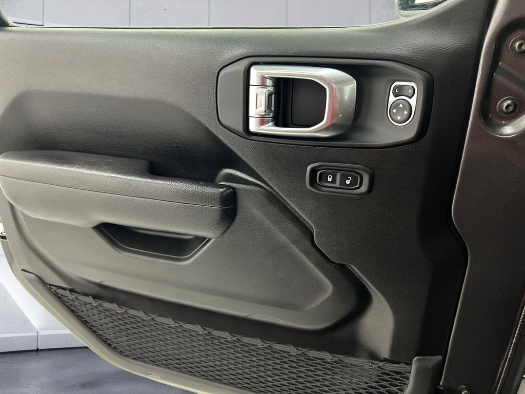 Used 2025 Gray Jeep Willys image 12