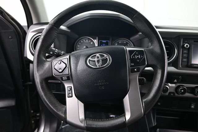 Used 2016 Gray Toyota SR5 image 13