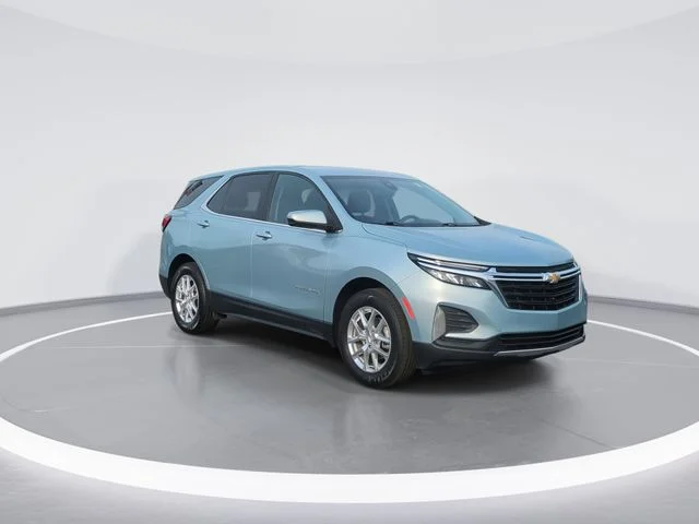 Used 2022 Blue Chevrolet LT image 2