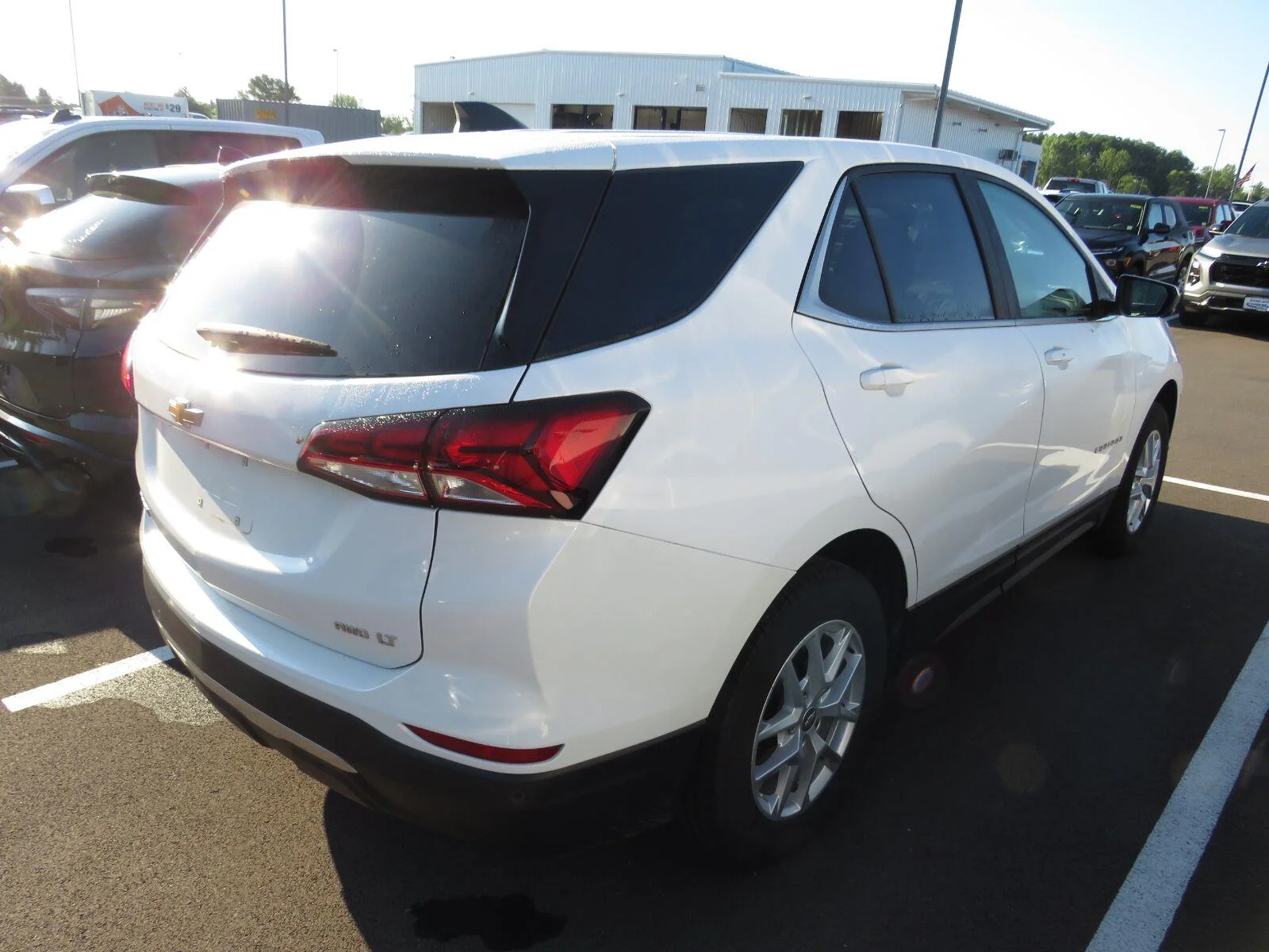 Used 2024 Summit White Chevrolet LT image 12