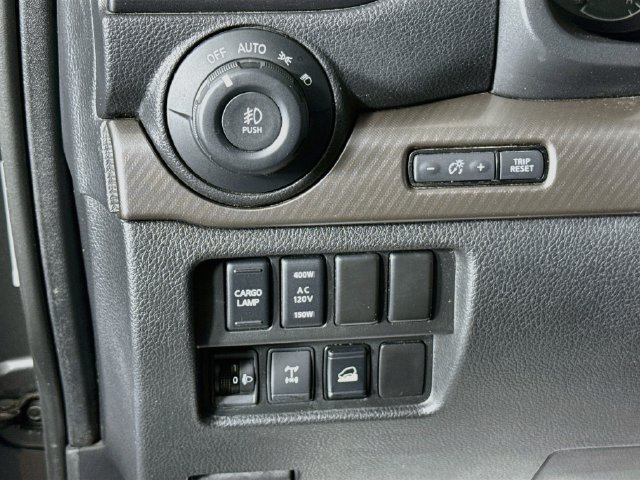 Used 2021 Gray Nissan PRO-4X image 10