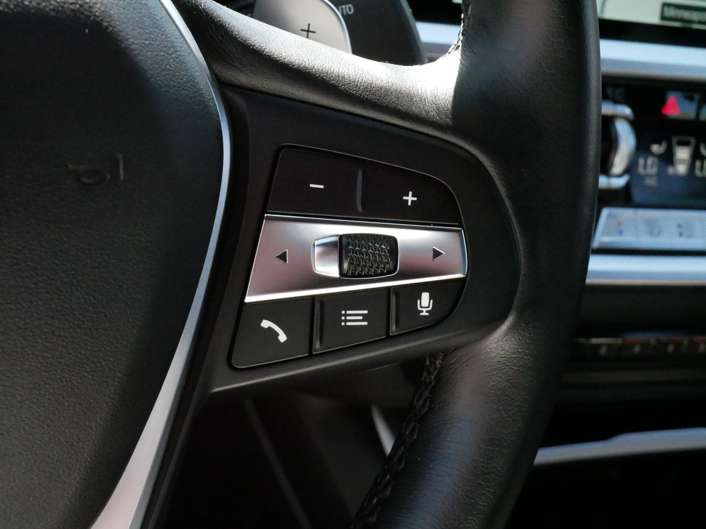 Used 2021 Jet Black BMW 330i xDrive image 27