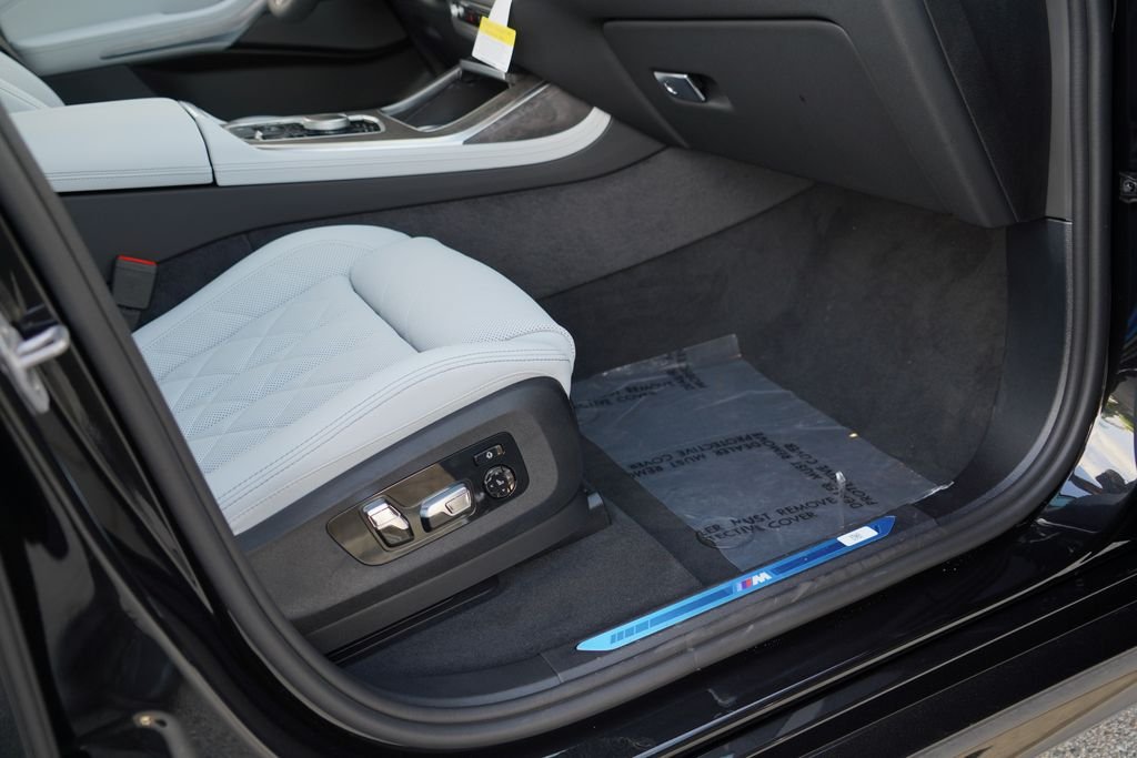 New 2027 Black Sapphire Metallic BMW xDrive40i image 18