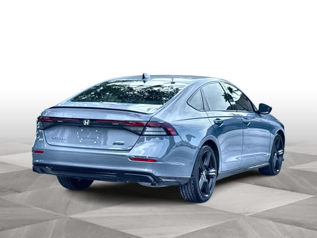 Used 2023  Honda  image 8