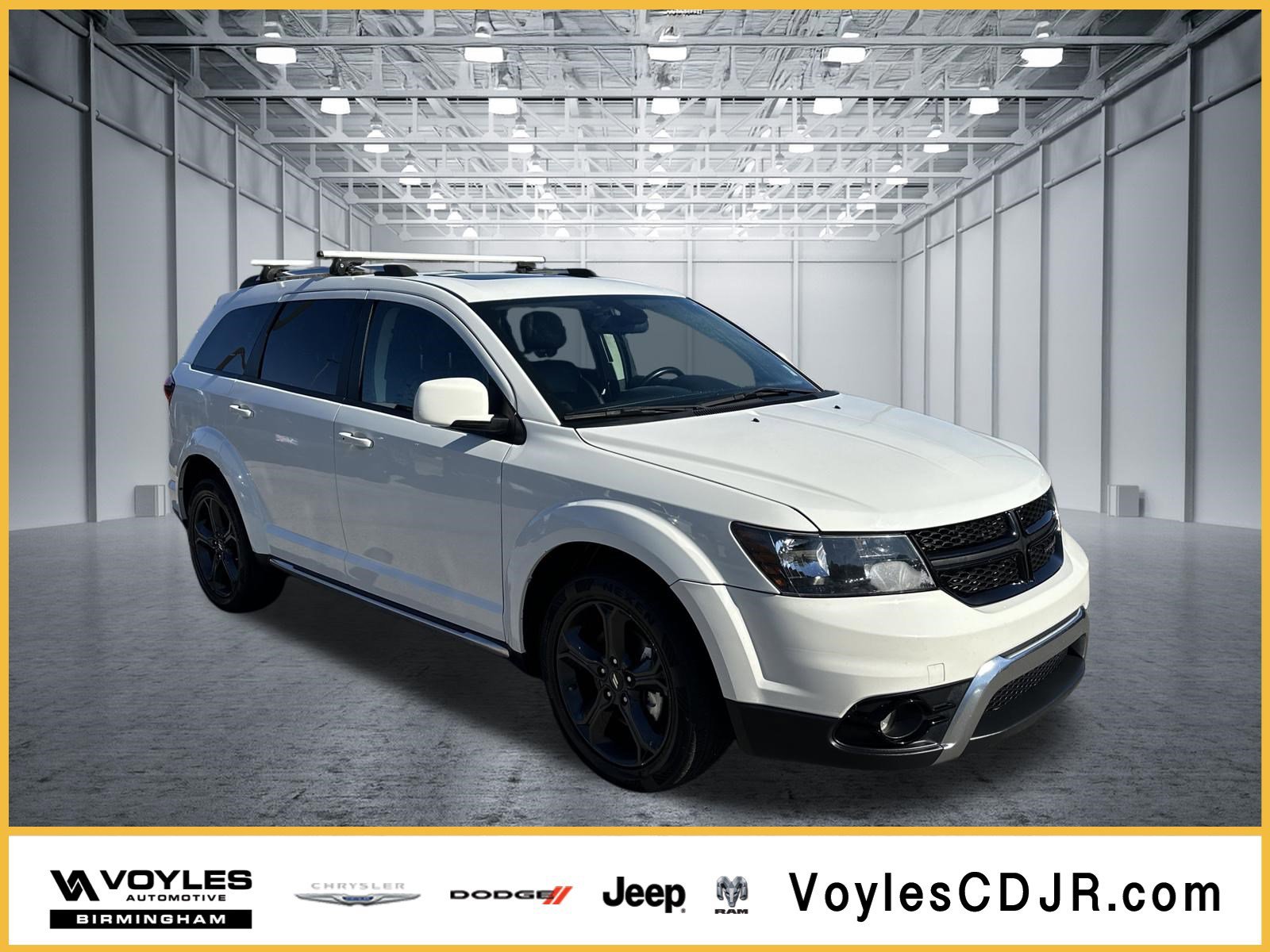 Used 2020 Vice White Dodge Crossroad image 1