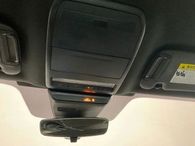 Used 2019 White Mazda Base image 35