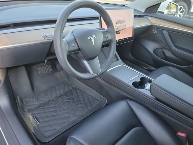 Used 2023 White Tesla 4DR RWD image 6