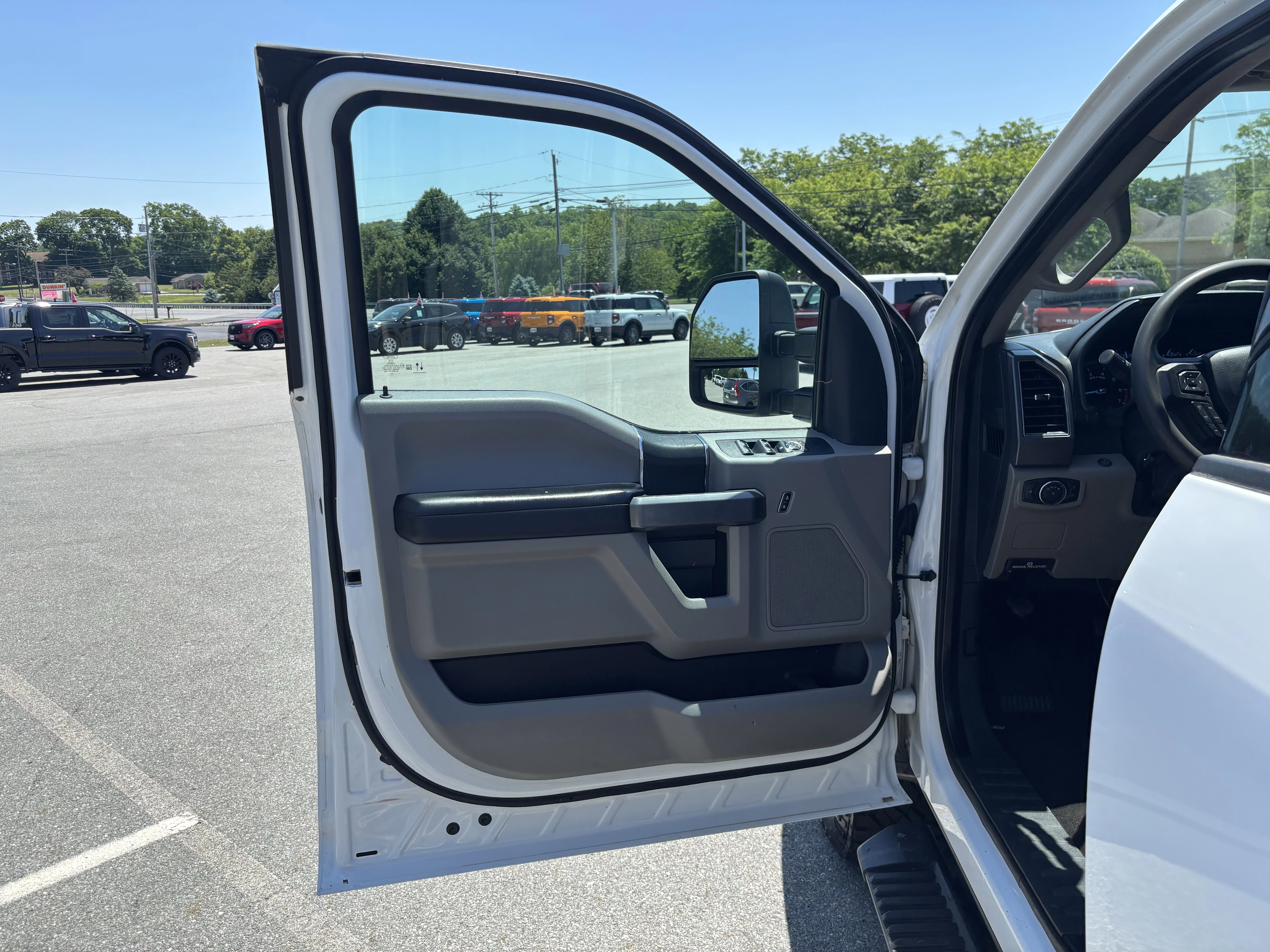 Used 2022 Oxford White Ford XLT image 11