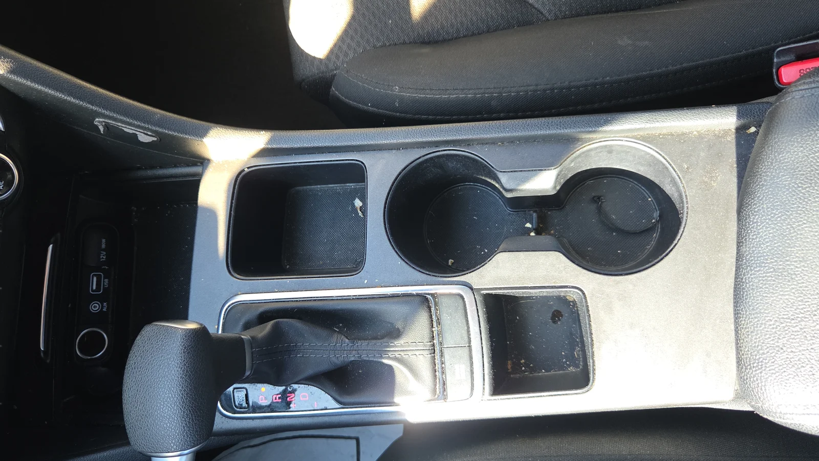 Used 2018 Purple Kia LX image 28