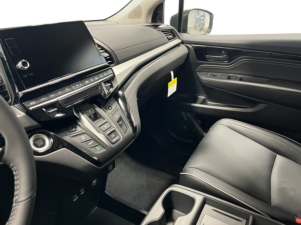 2026 Honda Odyssey Touring - Photo 16