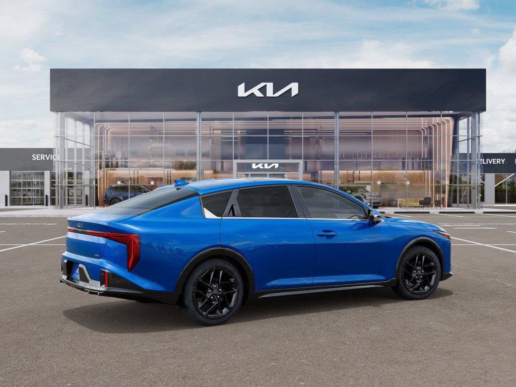 2025 Kia K4 GT-Line Turbo - Photo 6