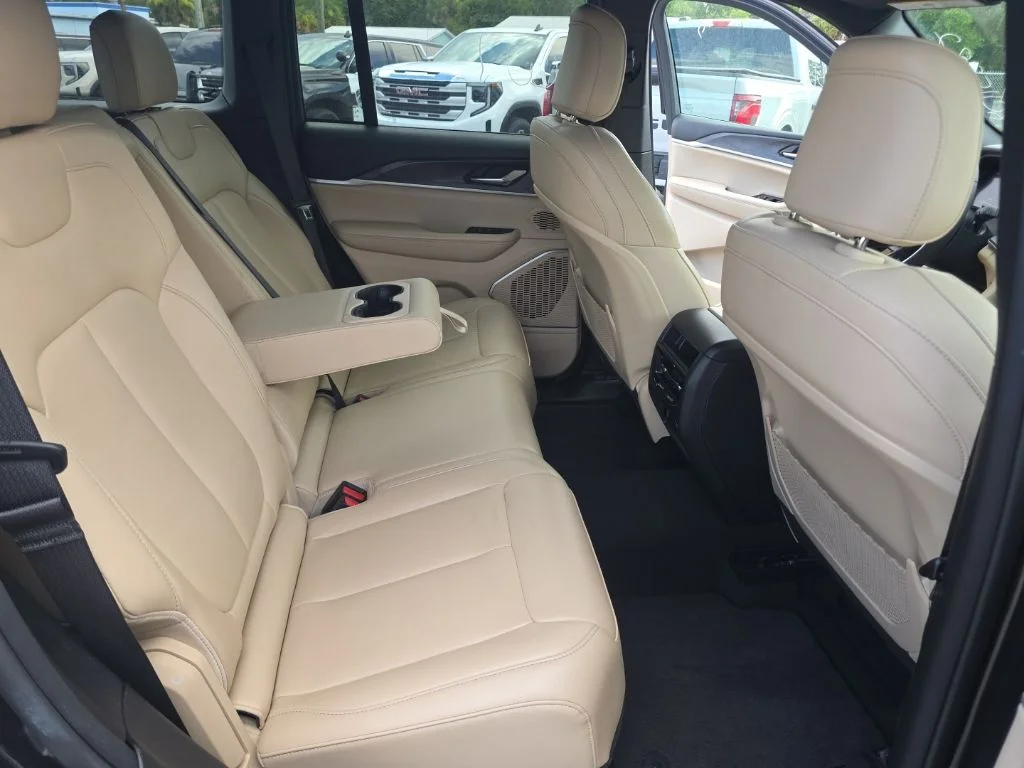 Used 2024 Brown Jeep 4xe image 7
