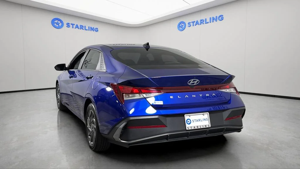 Used 2024 Blue Hyundai SEL image 6