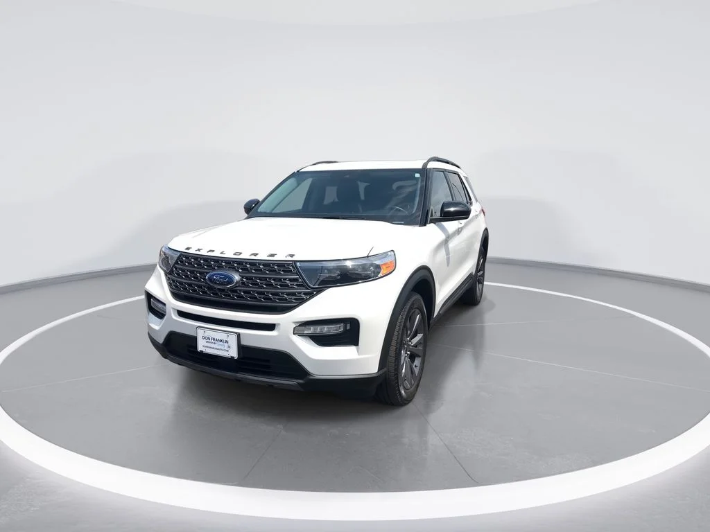 Used 2022 White Ford XLT image 4