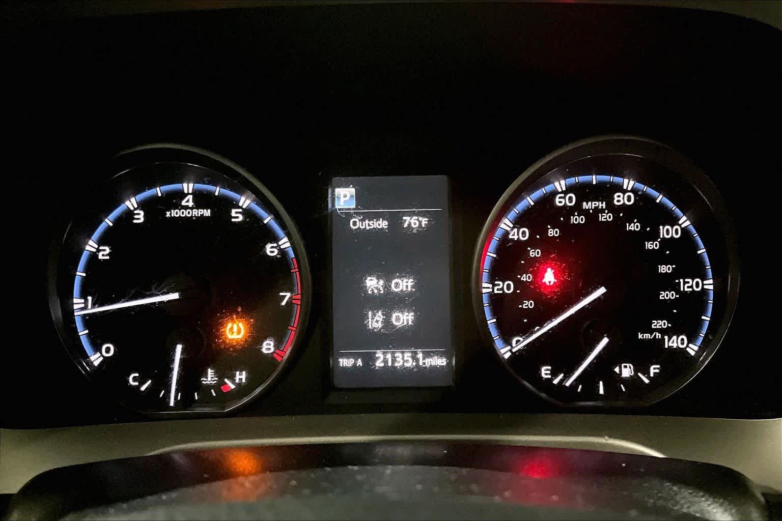Used 2017 Galactic Aqua Mica Toyota XLE image 25