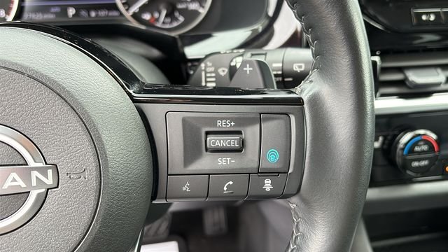 Used 2024 Black Nissan SL image 13