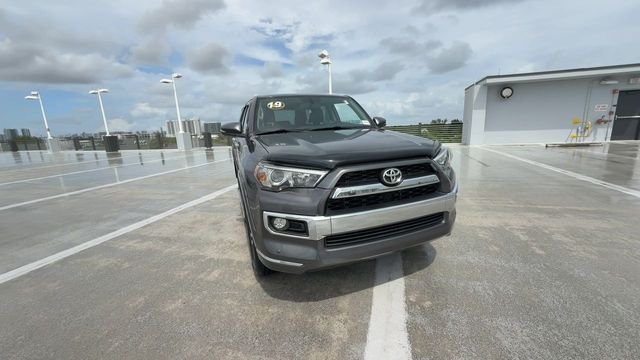 Used 2019 Gray Toyota Limited image 3