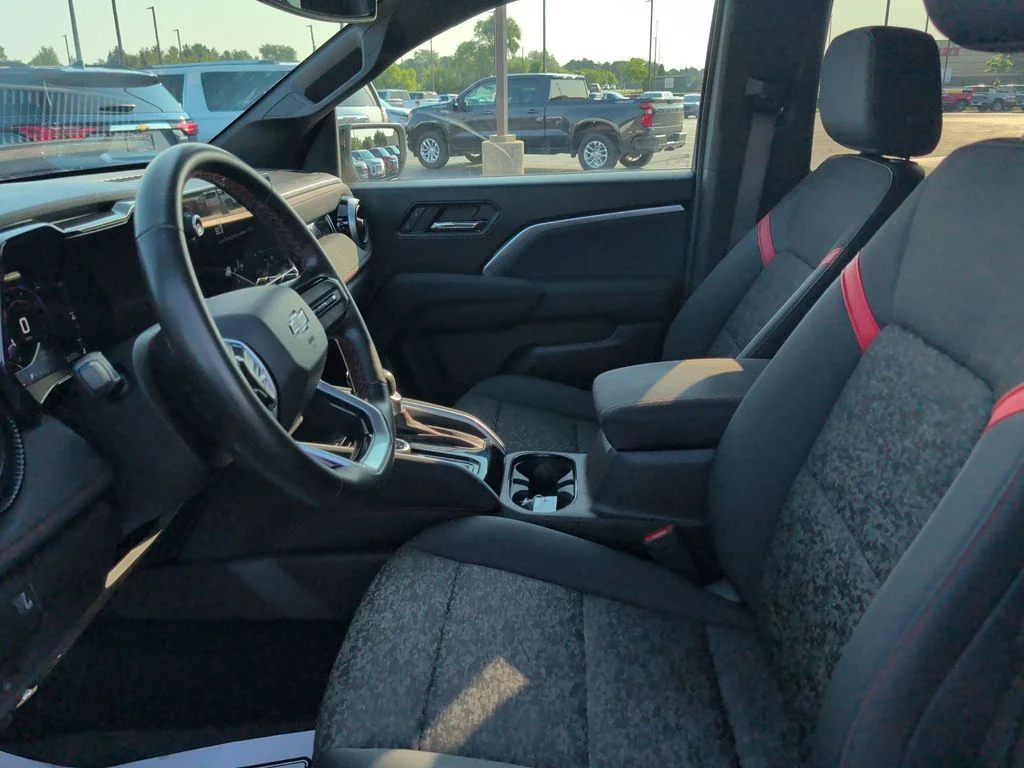 Used 2023 Sand Dune Metallic Chevrolet Z71 image 19