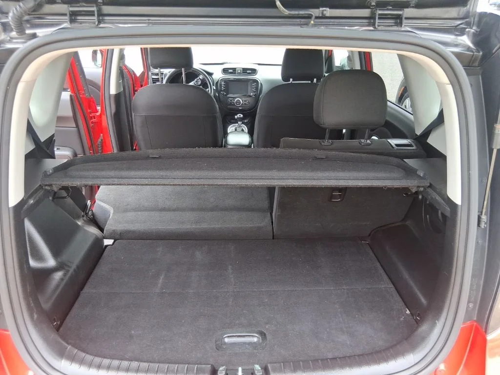 Used 2019 Red Kia Plus image 15