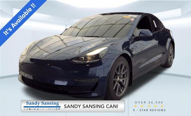 Used 2022  Tesla Base image 1