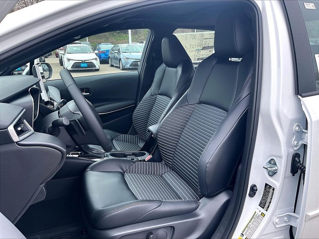 2026 Toyota Corolla XSE - Photo 11