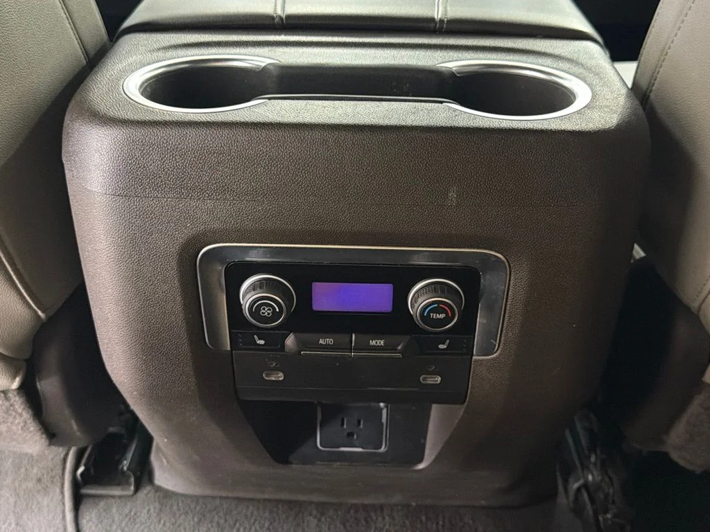 Used 2022 Summit White Chevrolet LT image 18