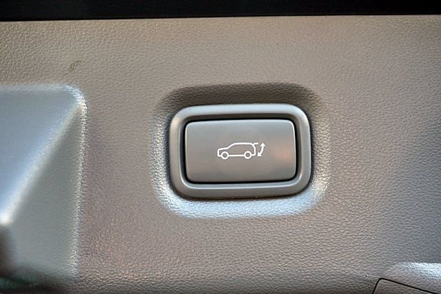 Used 2024 Black Hyundai SEL image 13