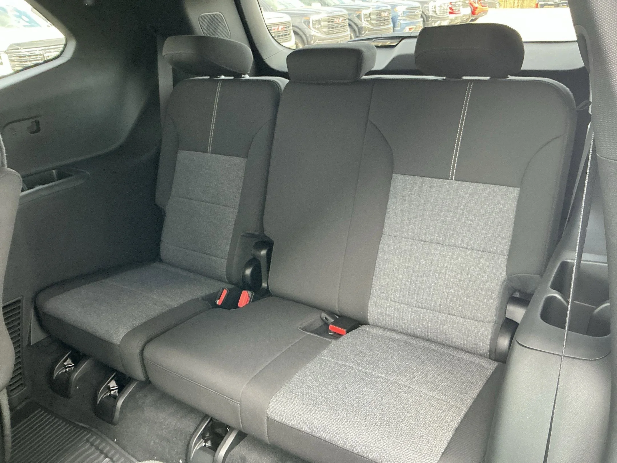 2026 GMC Acadia Elevation - Photo 17