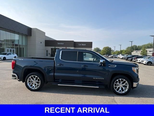 Used 2019 Blue GMC SLE image 18