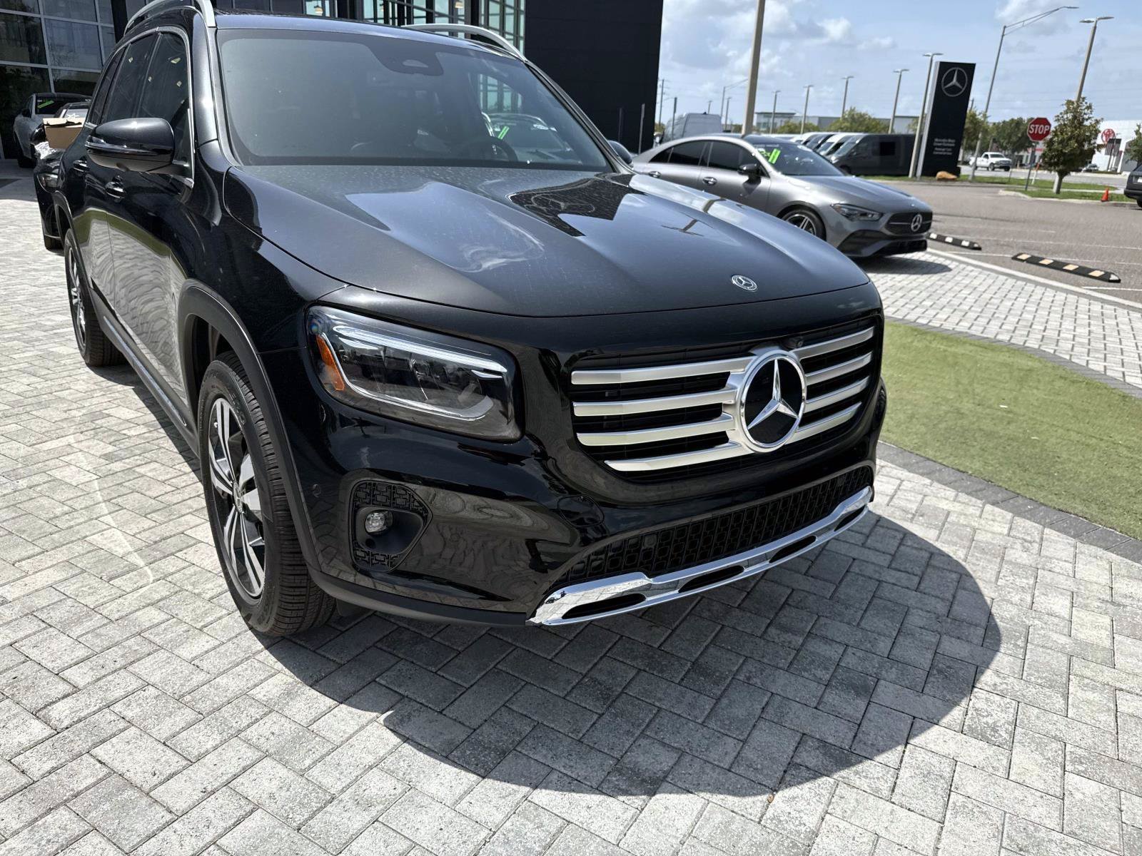 New 2026 Black Mercedes-Benz 250 SUV image 8