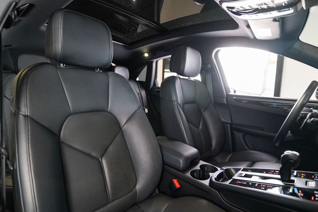 Used 2025 Grey Porsche Base image 17
