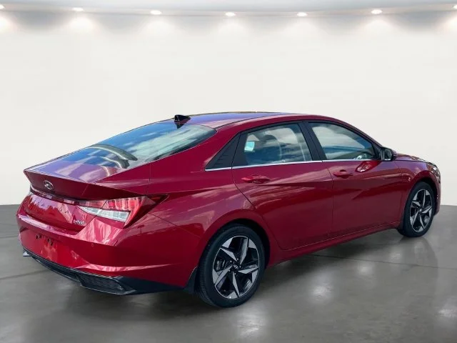 Used 2023 Red Hyundai Limited image 3