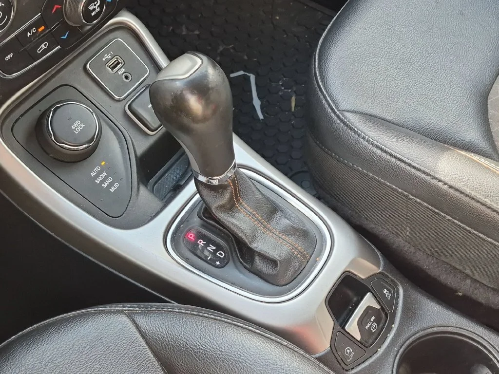 Used 2019 Gray Jeep Latitude image 15