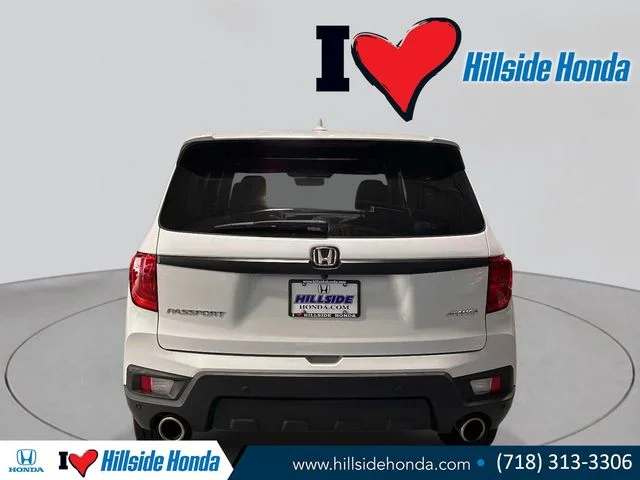 Certified Used 2023 Platinum White Pearl Honda AWD EX-L image 4