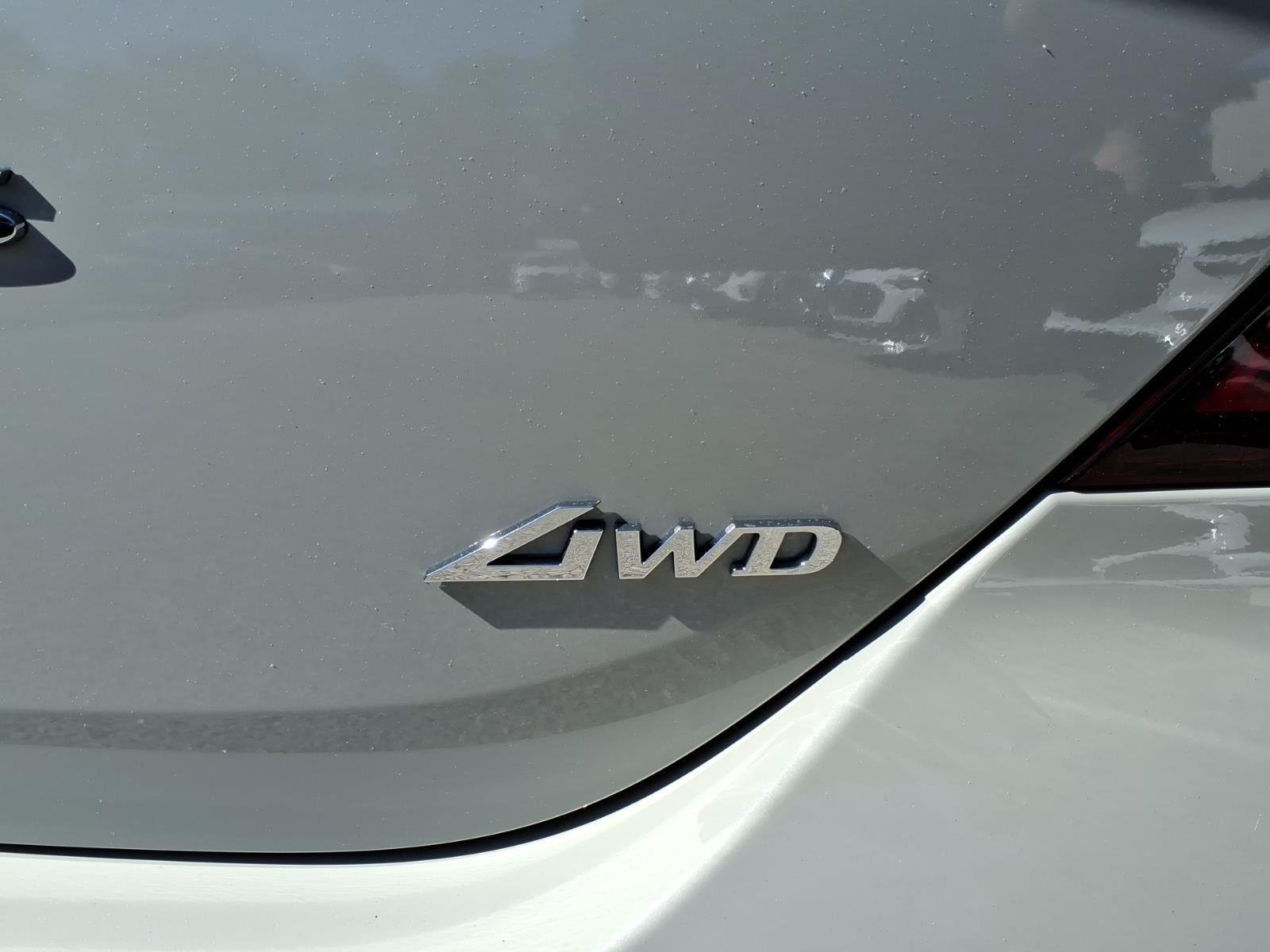 2026 GENESIS G70 Standard - Photo 12