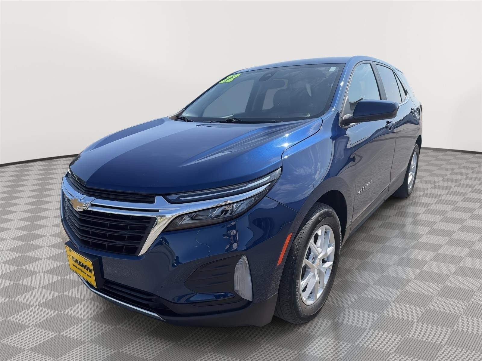 Used 2022 Chevrolet Equinox LT with VIN 2GNAXKEV8N6112065 for sale in Monona, IA